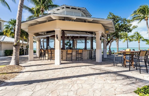 Rock Harbor Villa | Full Ocean View Luxury Villa | Gym & Beach Club