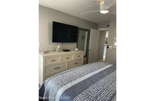 Indian Harbour Beach Apartment | Full Remodel & Fine Furnishings!