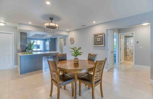 Caloosahatchee Villa | Fully Accessible Villa on the Canal