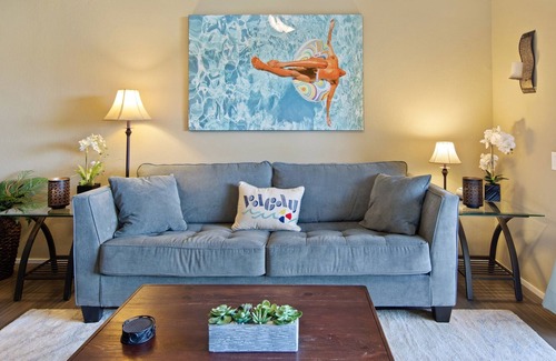 Sunrise Vista Chino Condo | Fully-Equipped Condo w Mtn Views, 2m to DT