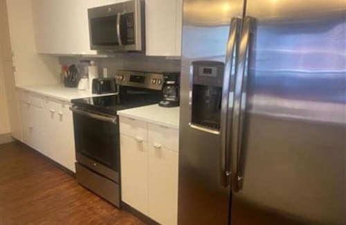 The Galleria Apartment | Fully Furnished 2b/2b Apartment in the Galleria