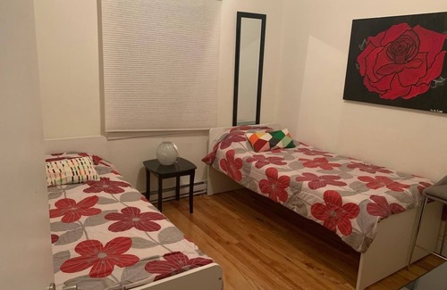 Cote-Des-Neiges—Notre-Dame-De-Grace Apartment | Fully Furnished Home for Your Perfect Getaway!