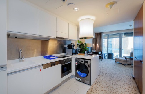 Downtown Dubai Apartment | Fully Furnished Studio - Full Burj Khalifa View