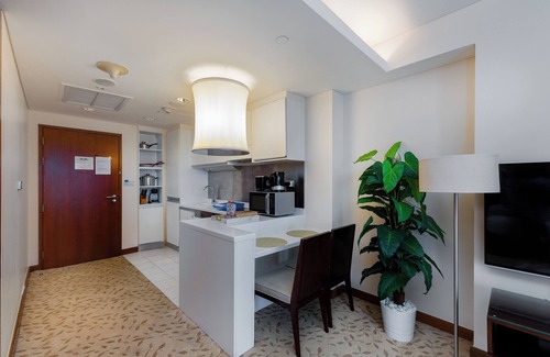 Downtown Dubai Apartment | Fully Furnished Studio - Full Burj Khalifa View
