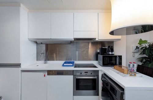Downtown Dubai Apartment | Fully Furnished Studio - Full Burj Khalifa View