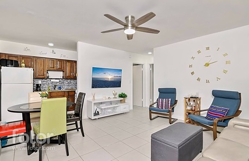 Marco Island Apartment | Fully remodeled 1/1 apartment