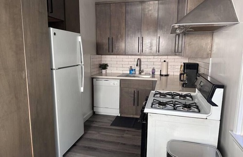 West Hollywood Apartment | Fully remodeled 1 bedroom in prime West Hollywood.