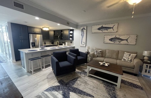 Panama City Beach Condo | Fully renovated 2023! 2 bed, 2 bath with bunks! Beautiful 20th Floor views!