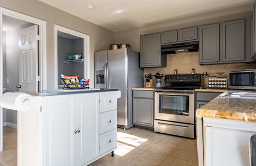 North San Antonio - SAT House | Fully renovated 4BR close to everything
