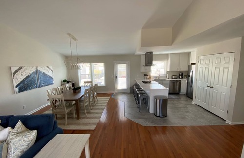 Holden Beach House | FULLY RENOVATED: pool, walk to beach, water views!