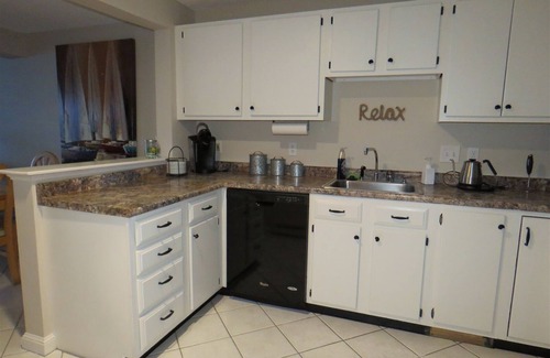 Old Orchard Beach Condo | Fun 2BR Oceanfront Condo at The Brunswick in Old Orchard Beach
