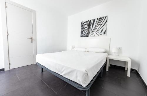 El Ejido Apartment | FUN BUILDING FLATS by HOMEABOUT