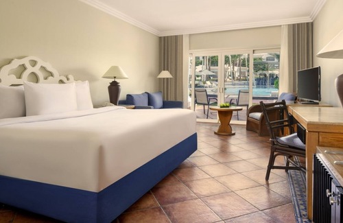 Sharm El Sheikh Resort | Fun for the Whole Family l 4 Pool-view Rooms, Kids Club, Spa & Dining Options