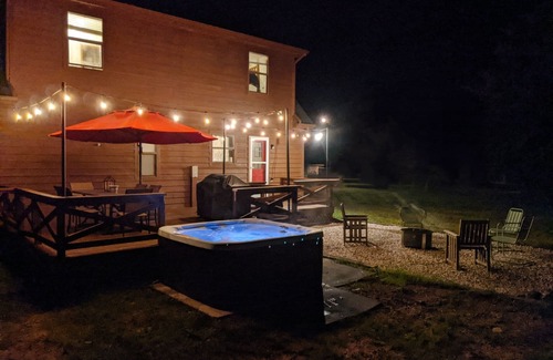 Timberline House | Fun For the Whole Crew!