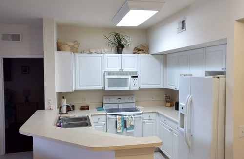 Iona Condo | Fun in the Sun Beachwalk Condo