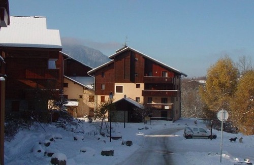 Les Carroz-d'Araches Apartment | Functional 3-Room Apt for 6 with Parking, Central, Close to Shops and Slopes