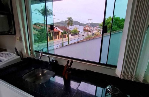 Jardim Iririu Apartment | Furnished loft close to In the center with private garage.