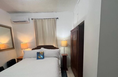 Desire Area Apartment | Furnished 1 BD Apartment IN NEW Orleans
