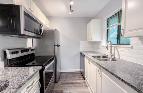 Junius Heights Apartment | Furnished 1BR in Dallas, TX