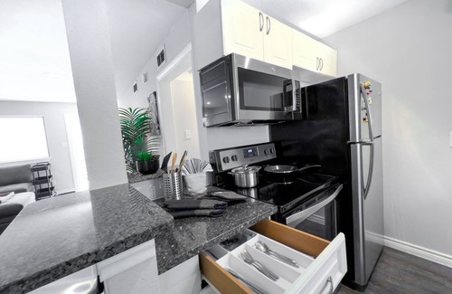 Junius Heights Apartment | Furnished 1BR in Dallas, TX