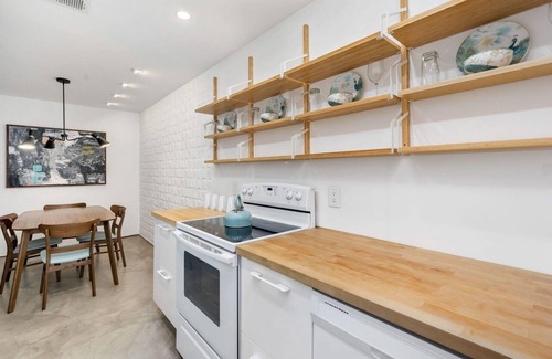 Racquet Club West Condo | Furnished, comfortable Mid-Mod unit with Pool. Quiet, all utilities included!