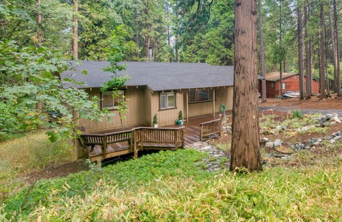 Arnold House | Furnished Deck Secluded Arnold Cabin Rental!