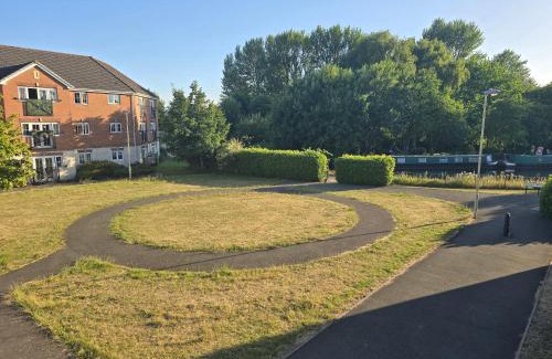 Cradley House | Furnished double room