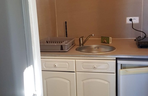 Generac Apartment | Furnished studio renovated in the heart of Générac, ideal for short stays