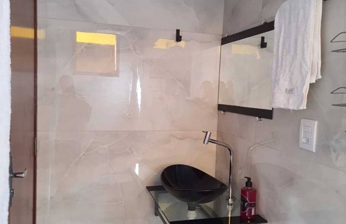 Jatai Cabin | Furnished suite, close to Shopping Jataí