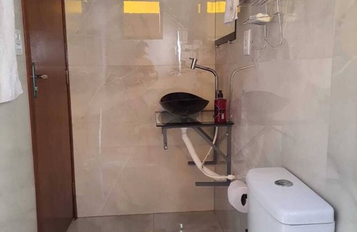 Jatai Cabin | Furnished suite, close to Shopping Jataí