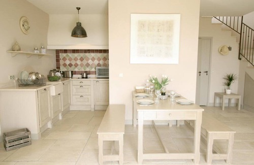 Vence Apartment | Furnished tourist accommodation *, fully equipped, duplex, neat decoration.
