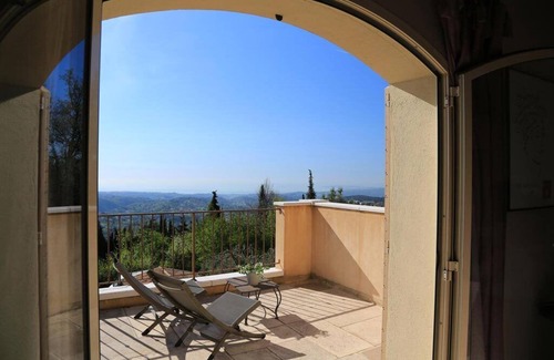 Vence Apartment | Furnished tourist accommodation *, fully equipped, duplex, neat decoration.