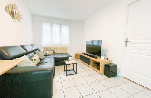 Quartier Chorier-Berriat Apartment | #FY The Vallier-Livération - t4 - full equiped
