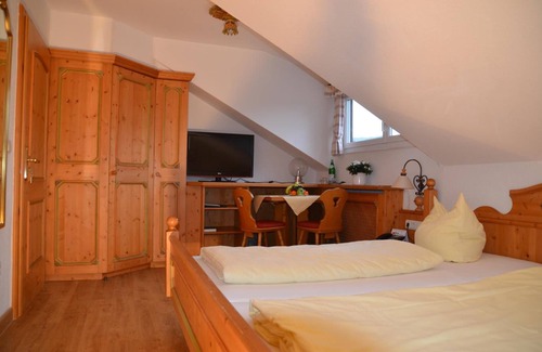 Garmisch-Partenkirchen Hotel | Gästehaus Maria