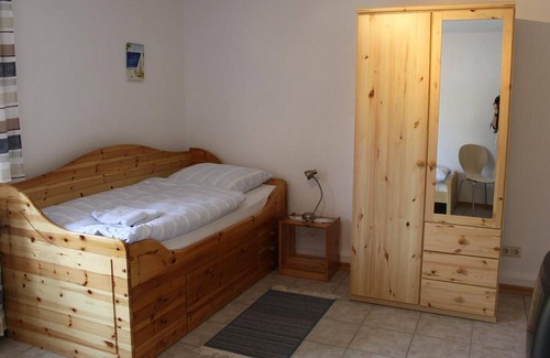 Ulstrup Apartment | Gästehaus Hansen - Ferienwohnung bis 6 Personen - Gästehaus Hansen