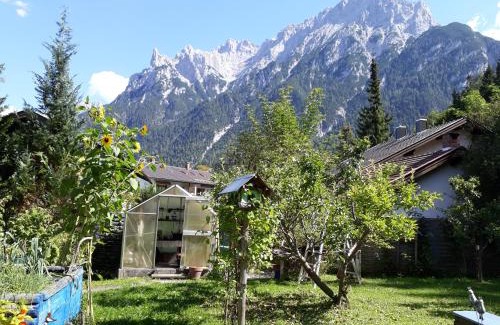 Mittenwald House | Gästehaus Kurparkfrieden