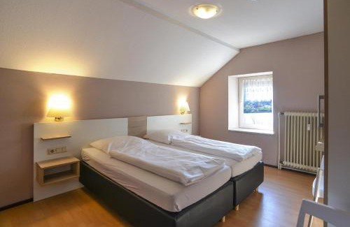 Igel Hotel | Gästehaus Rebstock