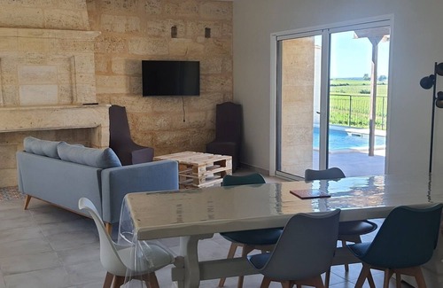 Saint-Christophe-des-Bardes House | Gîte Le Panoramique, 1 bedroom
