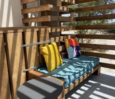 Beziers Apartment | Gîte 2p avec piscine sur un domaine de 3Ha