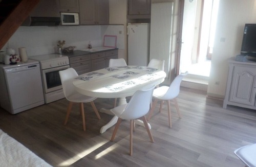 Villette-sur-Ain House | Gîte au Mas Corbier - Villette-sur-ain