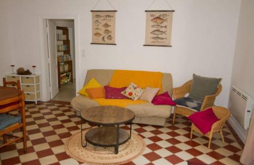 Noaillan House | Gîte Aux Tuileries
