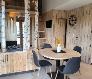 Azerailles House | Gîte chez Julia cosy en bois avec son jardin