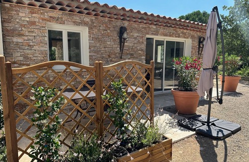 Les Arcs-sur-Argens Apartment | Gîte de Charme Pour Deux Personnes