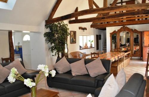 Azay-sur-Cher House | Gîte de charme près des Châteaux de la Loire avec jardin, terrasse et équipements pour familles - FR-1-381-359