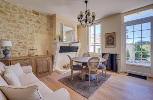 Saint-Aignan Villa | Gîte des Coteaux - Family home with pool