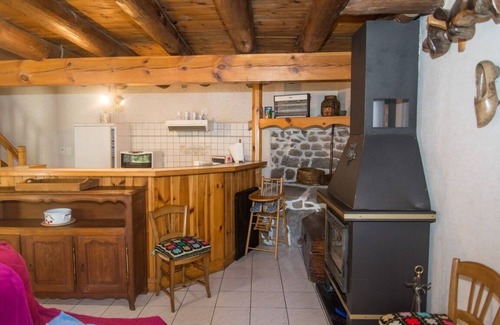 Peyre-en-Aubrac House | Gîte des Jonquilles 6 Personnes 2 Épis