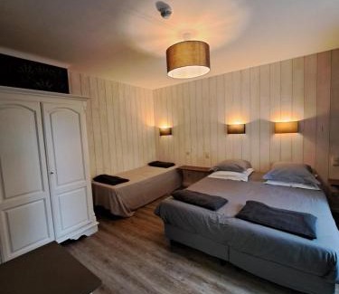 Cugnon House | Gîte des Roches
