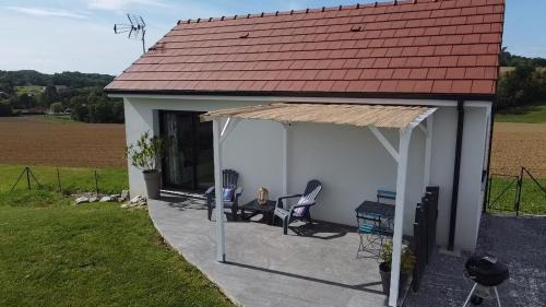 Laa-Mondrans Apartment | Gîte entre mer et montagne