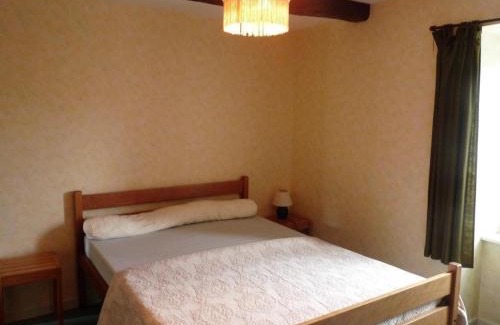 La Guillermie House | Gîte familial avec jardin, proche de Vichy, 4 chambres, draps inclus, animaux acceptés - FR-1-489-188