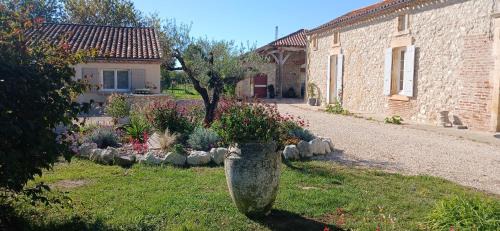 Saint-Georges House | Gîte - Le Mas de Flore